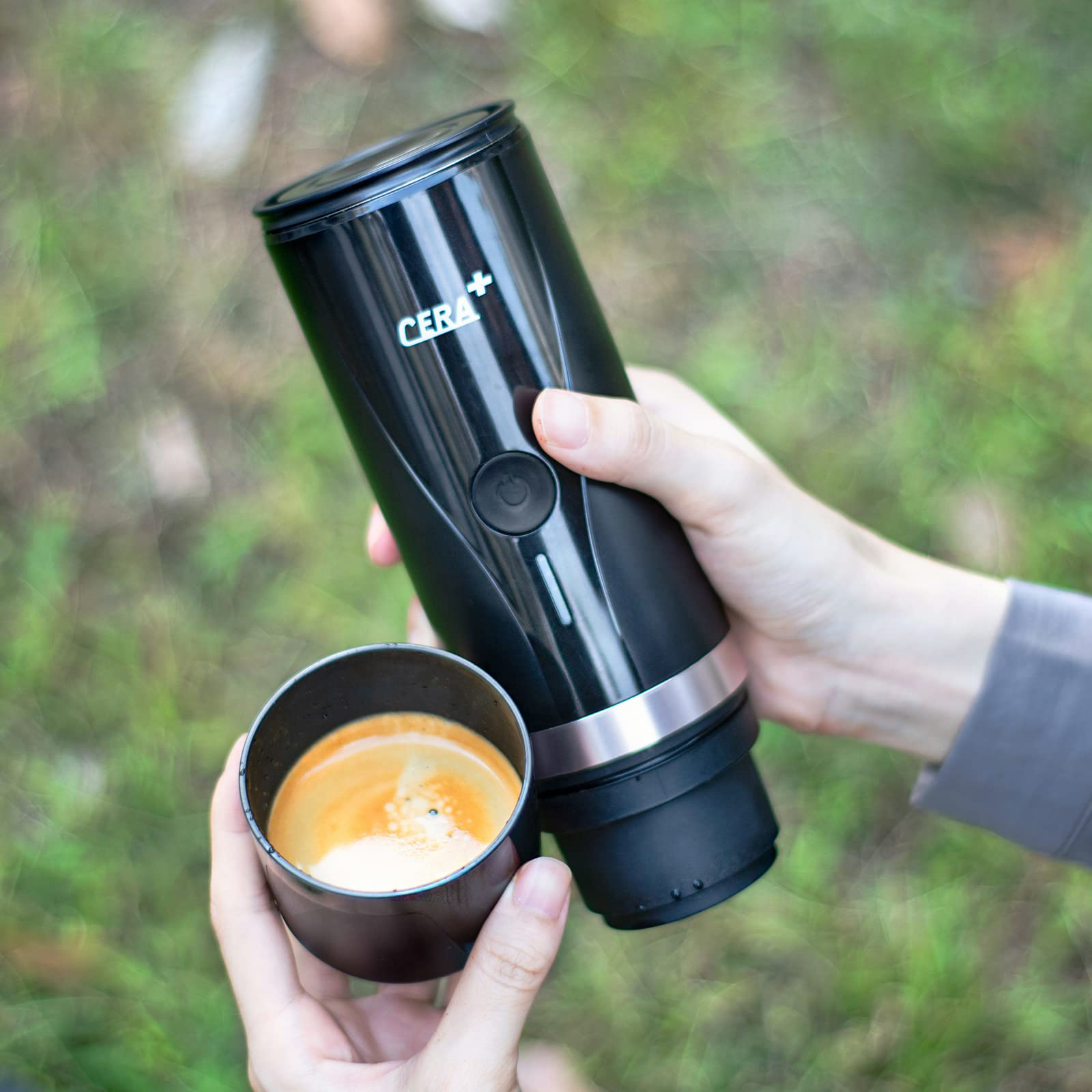 https://neso-pro.com/cdn/shop/products/PortableCoffeeMakerforTravel_3-4minsSelf-Heating20BarRechargeableMiniCampingEspressoMachine_CompatiblewithNSPods_GroundCoffeeforHome_Office_OutdoorCampaignwithCarryingCasebyNeso-Pro2.png?v=1659748982&width=1946